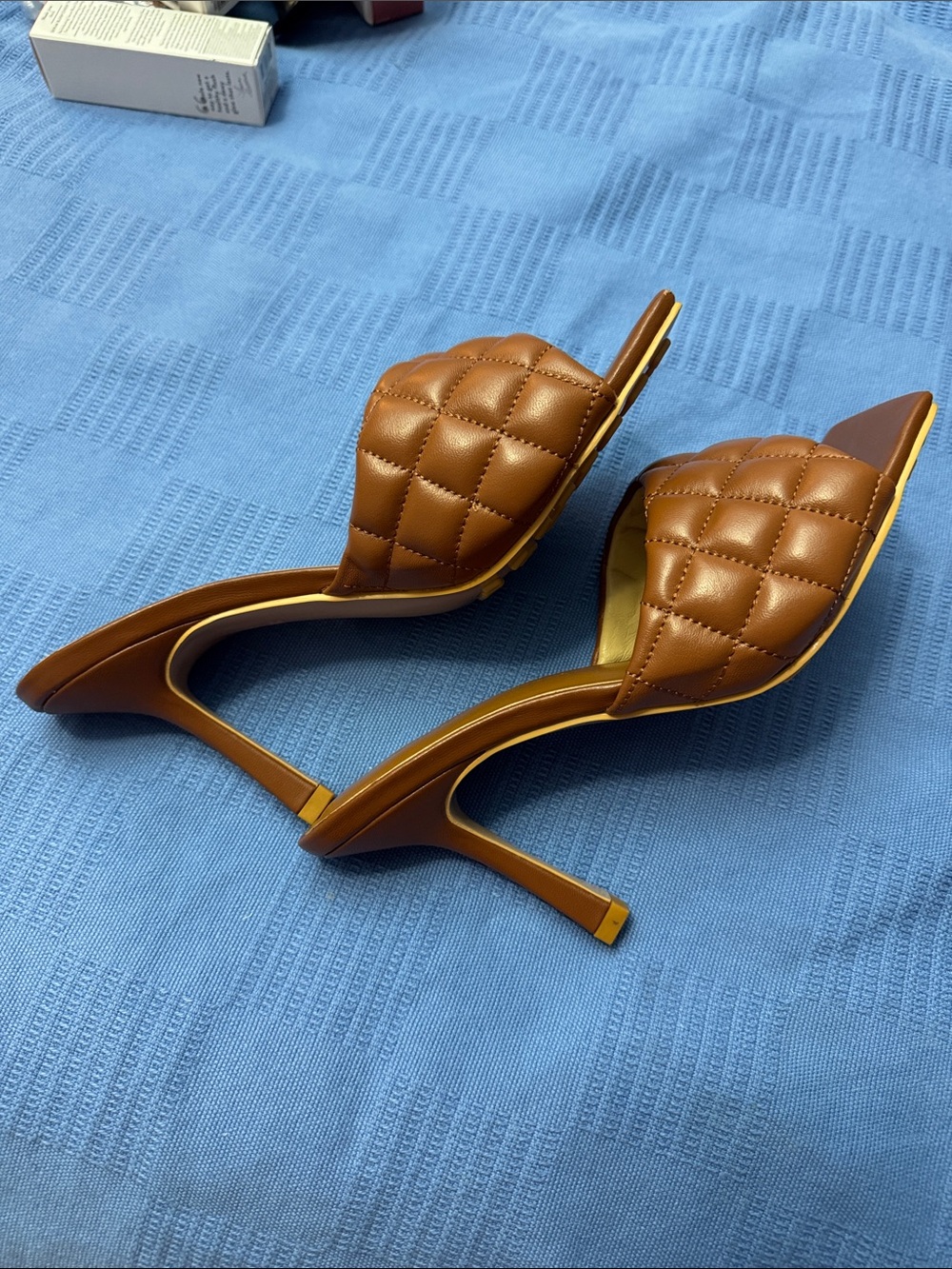 SZ 39 Bottega Veneta Brown Quilted Leather Lido Slide Sandals Size 39